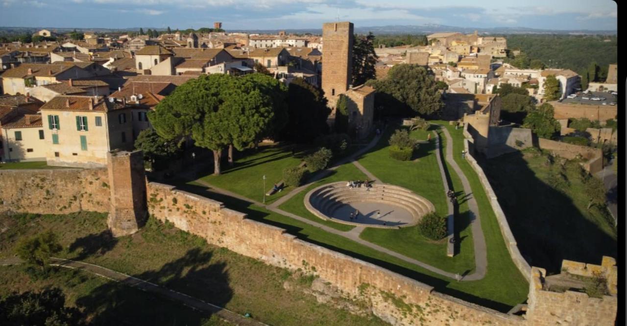 Piazza Duomo Ξενοδοχείο Tuscania Εξωτερικό φωτογραφία